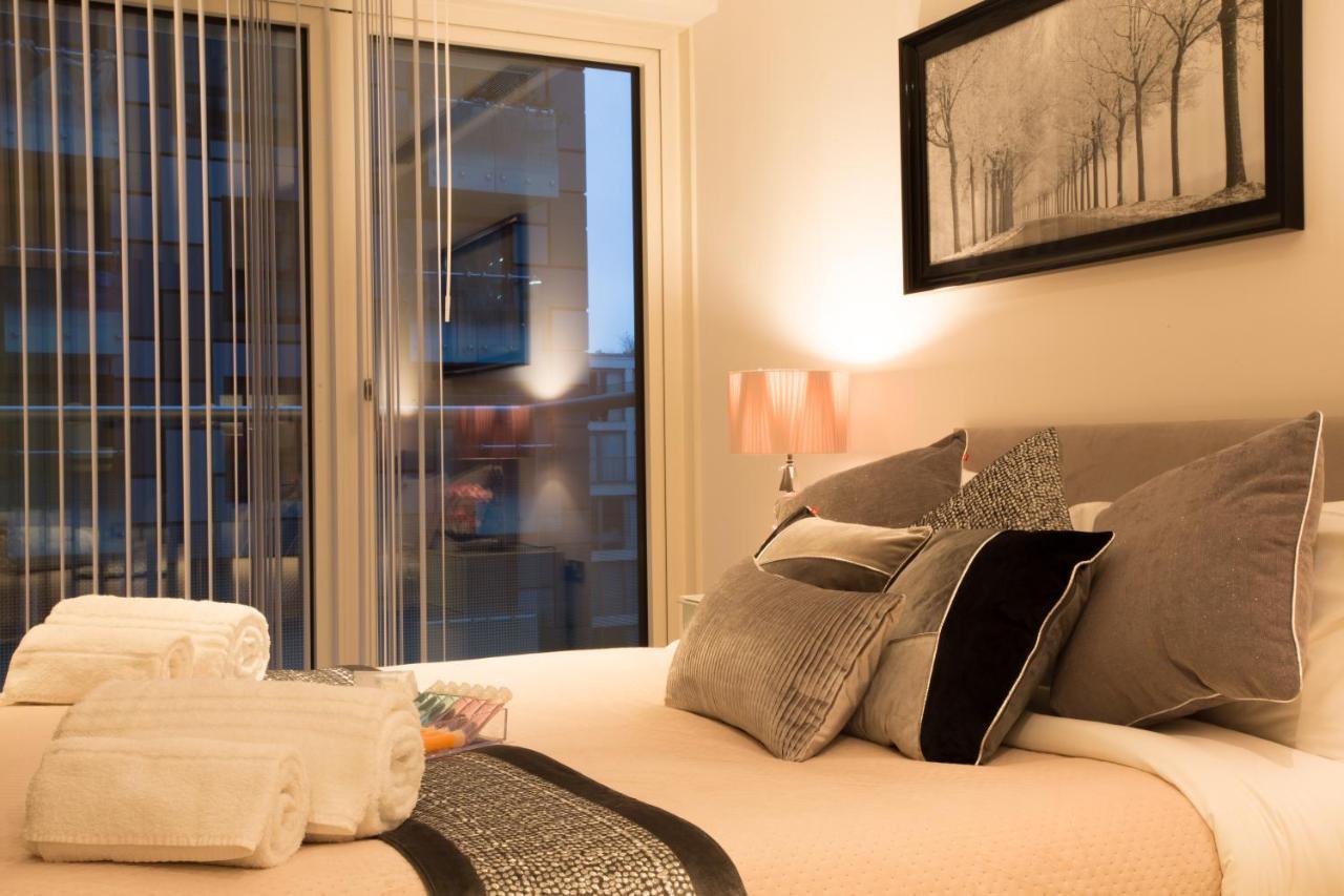 Dockside Walk - Canary Wharf Apartament Londra